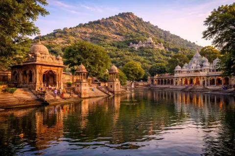 Govardhan & Radha Kund